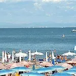 Eurovil Garni 3*