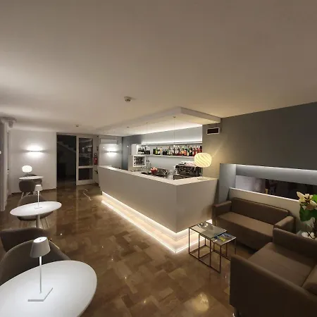 Eurovil Garni Hotel 3*