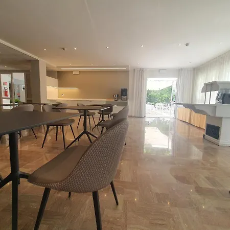 Eurovil Garni Hotel