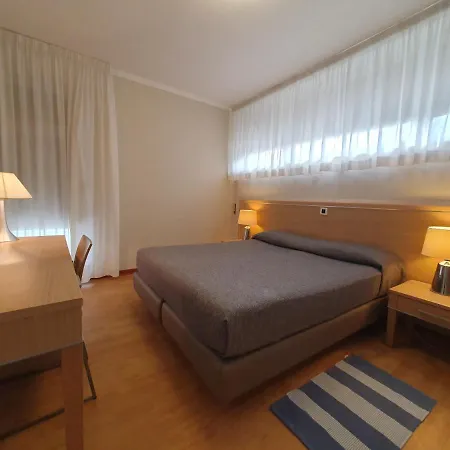 Eurovil Garni 3* ליגננו סביאדורו