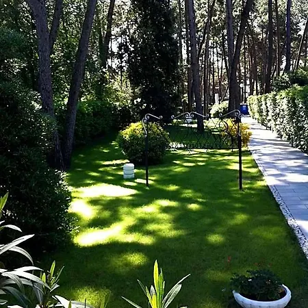 Eurovil Garni 3*