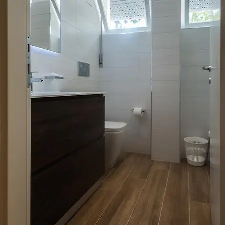 מלון Eurovil Garni 3*