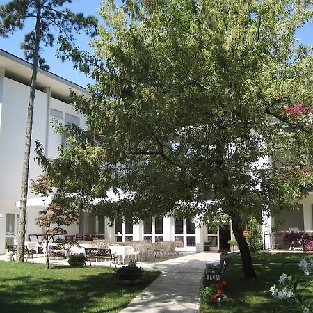 Eurovil Garni Hotel
