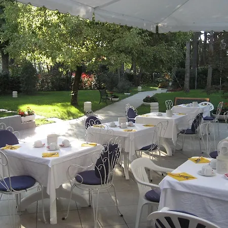Eurovil Garni Hotel