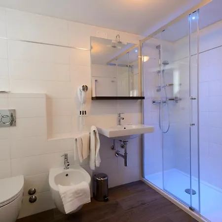 Eurovil Garni Hotel